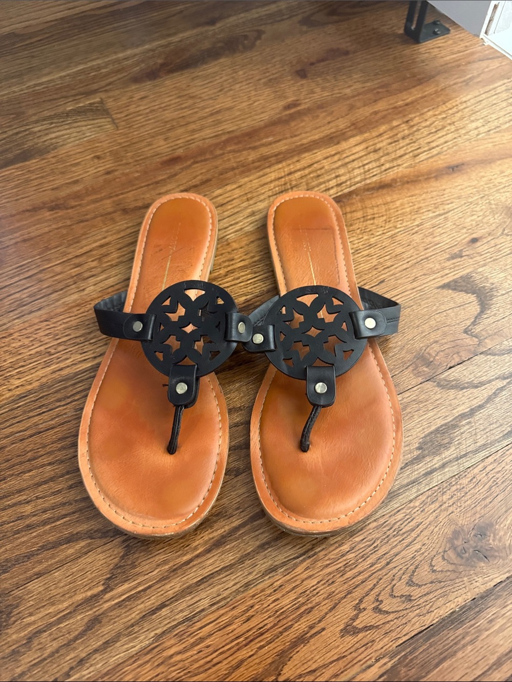Report Black and Tan Cutout Leather Thong Sandals